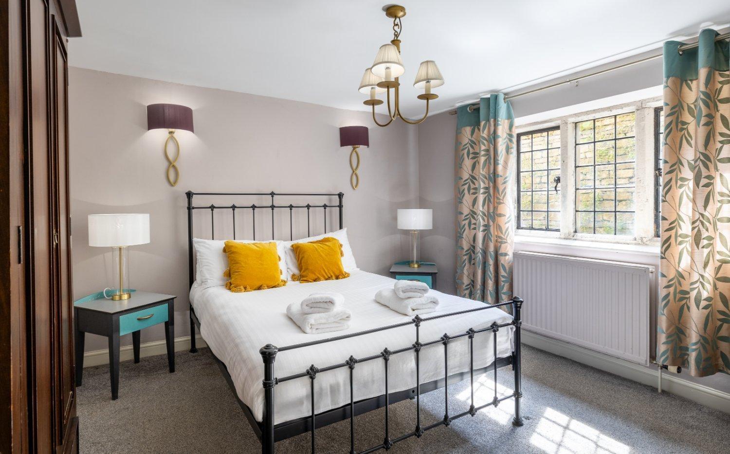 The School Rooms Estate Beautiful, Georgian Apartments With Private Heated Pool And Hot Tub Wifi And Parking Near Bath Box  Extérieur photo