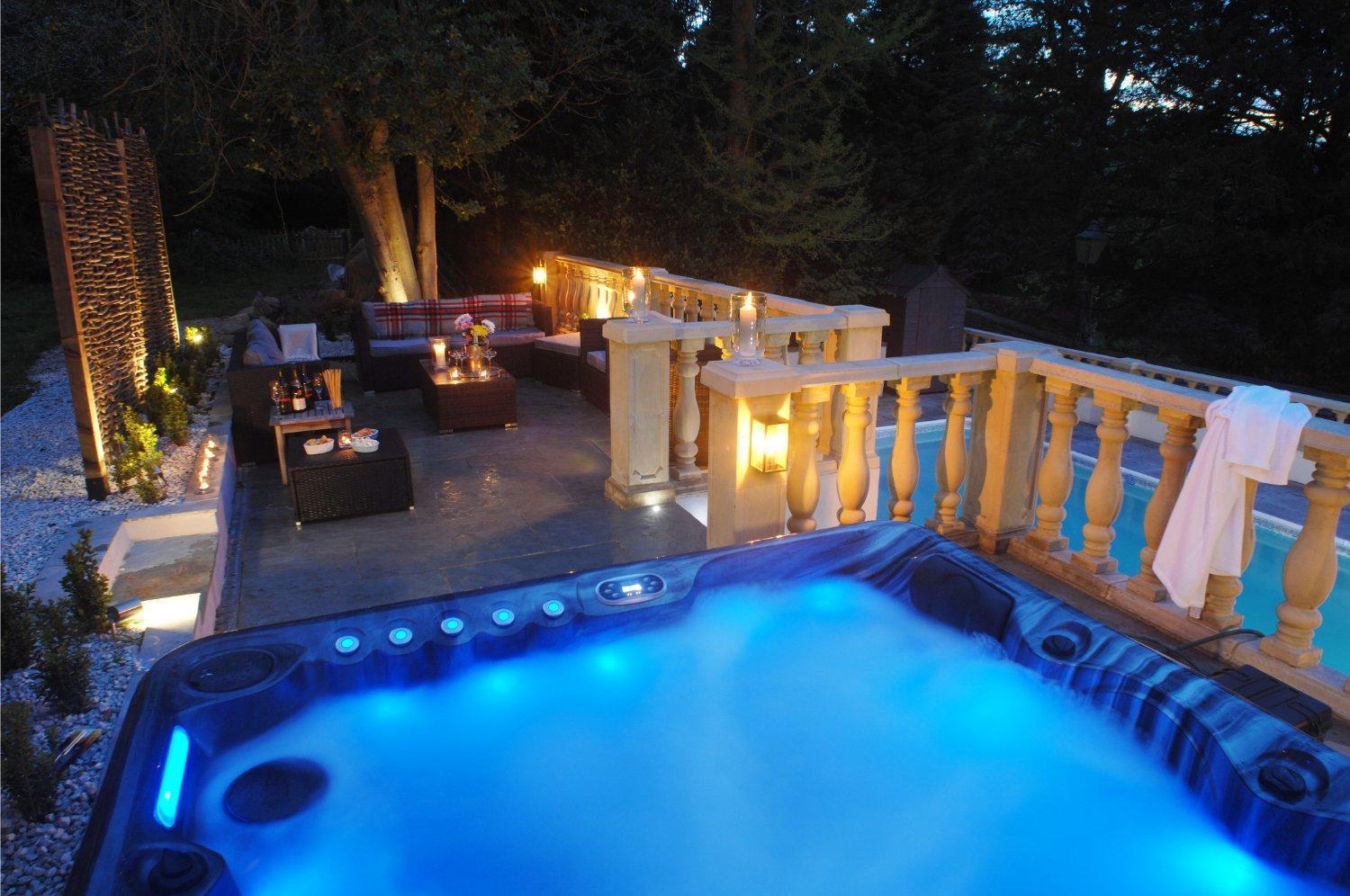 The School Rooms Estate Beautiful, Georgian Apartments With Private Heated Pool And Hot Tub Wifi And Parking Near Bath Box  Extérieur photo