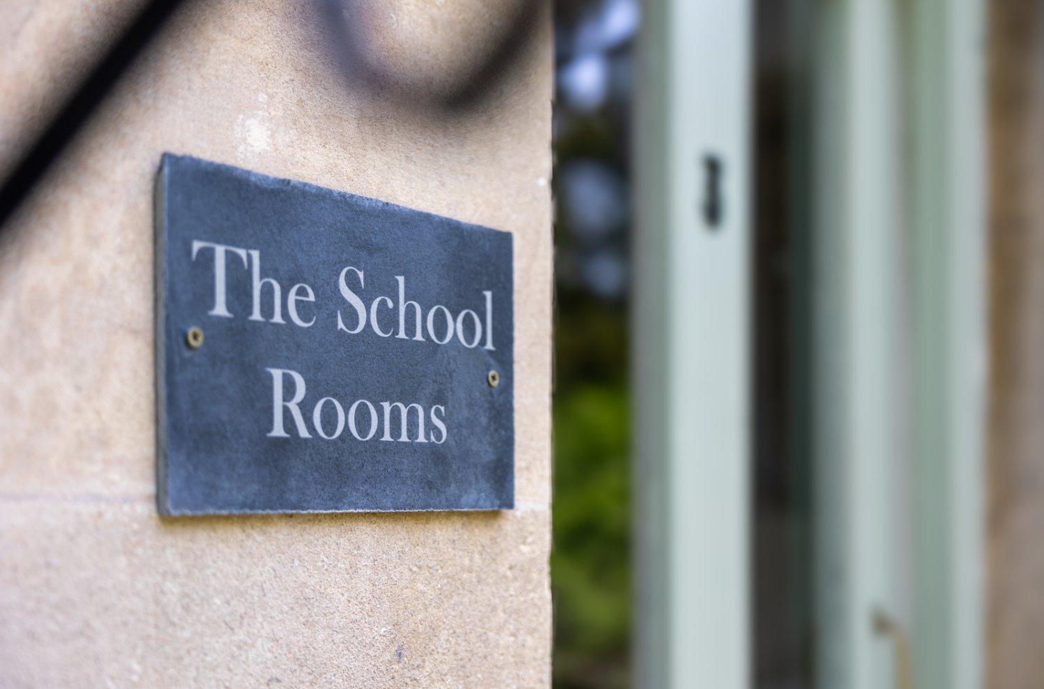 The School Rooms Estate Beautiful, Georgian Apartments With Private Heated Pool And Hot Tub Wifi And Parking Near Bath Box  Extérieur photo